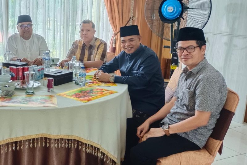Pj Bupati Tebo Aspan bersama Wakil Ketua Permato, foto : Ist